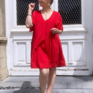 Robe basic col V rouge